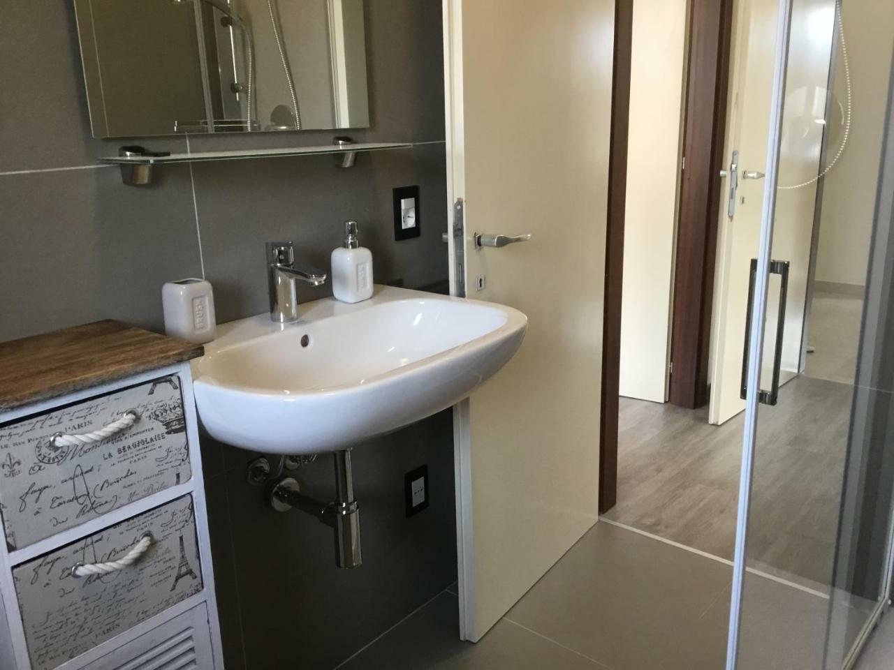 Casa Claudia Apartment Assenza di Brenzone Bagian luar foto